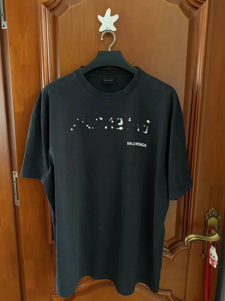Balenciaga Balenciaga Front and back blurry logo short sleeves Size US L / EU 52-54 / 3 - 1 Thumbnail