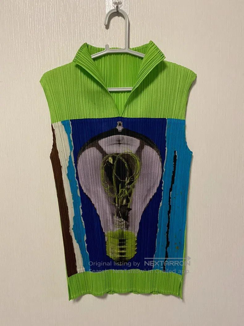 Issey Miyake Issey Miyake Fluorescent Green Bulb Top Size XXL / US 16-18 / IT 52-54 - 1 Thumbnail