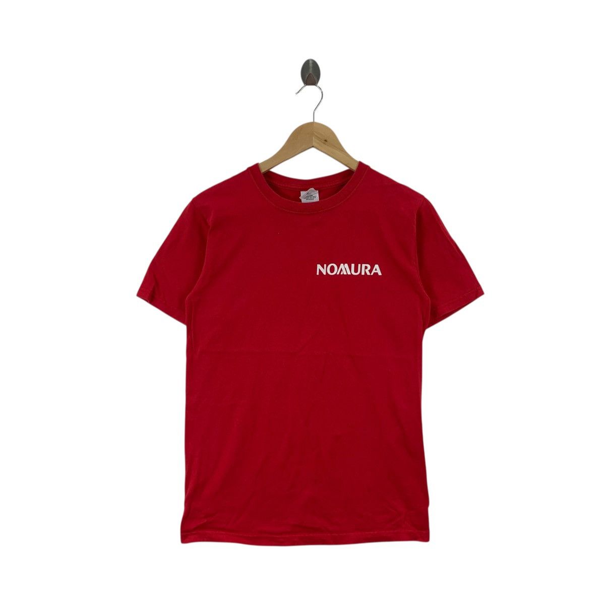 Vintage Vintage NOMURA HOLDING JAPAN Investment Bank Promo Tee Shirt Size US S / EU 44-46 / 1 - 1 Thumbnail
