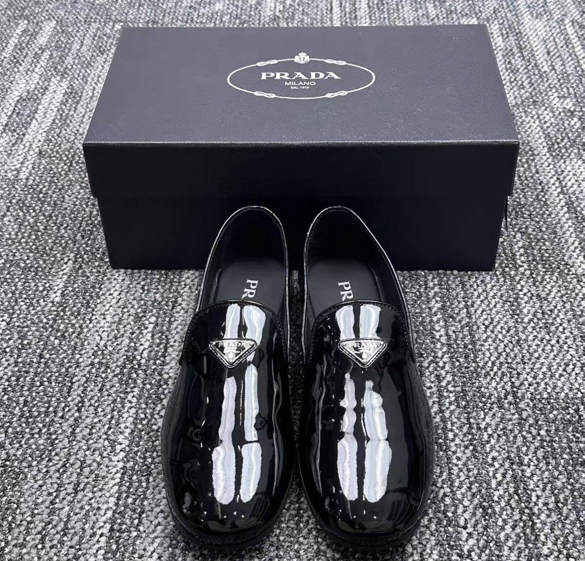 Prada Prada Triangle Logo Slip-On Loafers J42 Size US 9.5 / EU 42-43 - 2 Thumbnail
