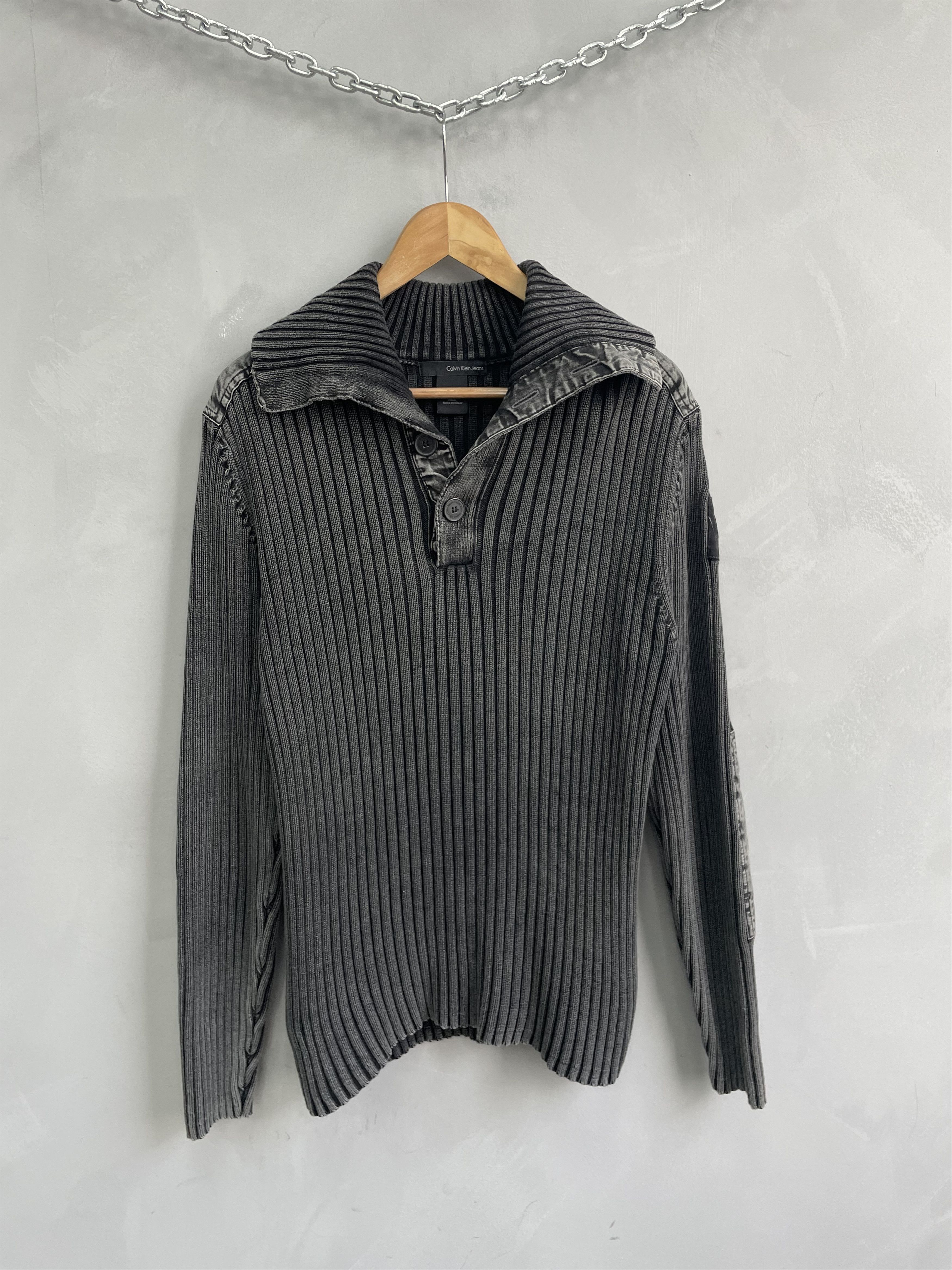 Calvin Klein Rare Calvin Klein Washed sweater y2k hype archival Size US L / EU 52-54 / 3 - 1 Thumbnail