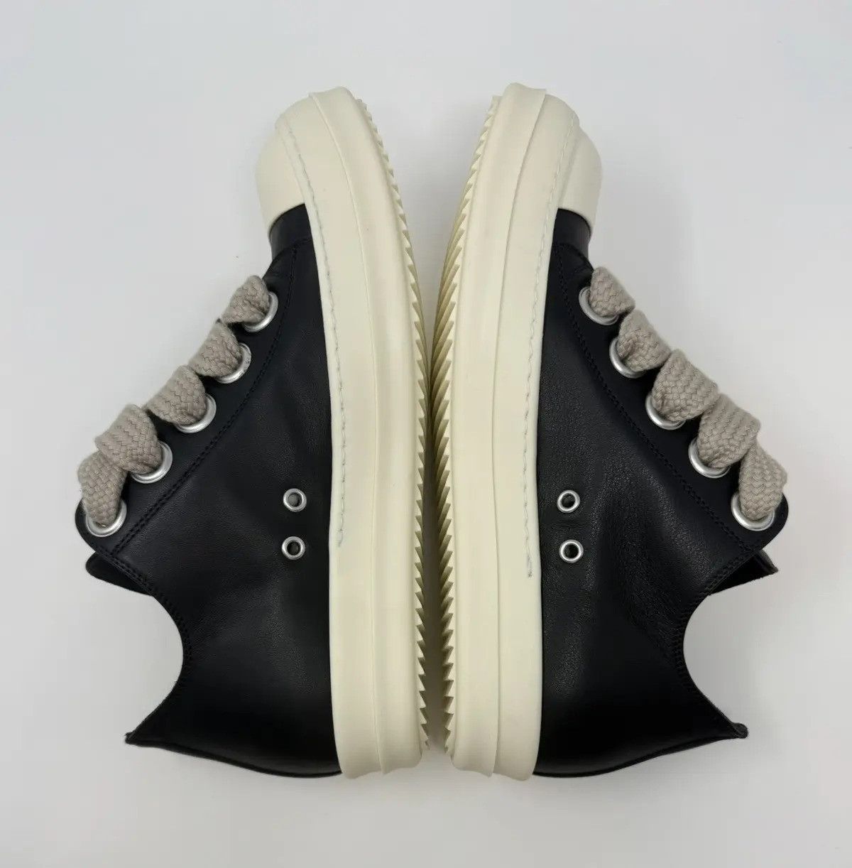 Rick Owens Jumbo Laced Low Sneakers Size US 9 / EU 42 - 3 Thumbnail
