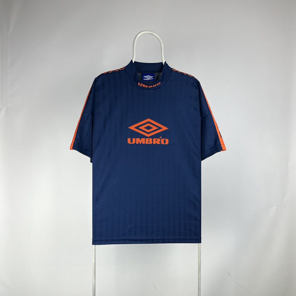 Umbro VINTAGE UMBRO 1990s FOOTBALL SHIRT JERSEY TRIKOT MAGLIA BLUE Size US L / EU 52-54 / 3 - 1 Thumbnail