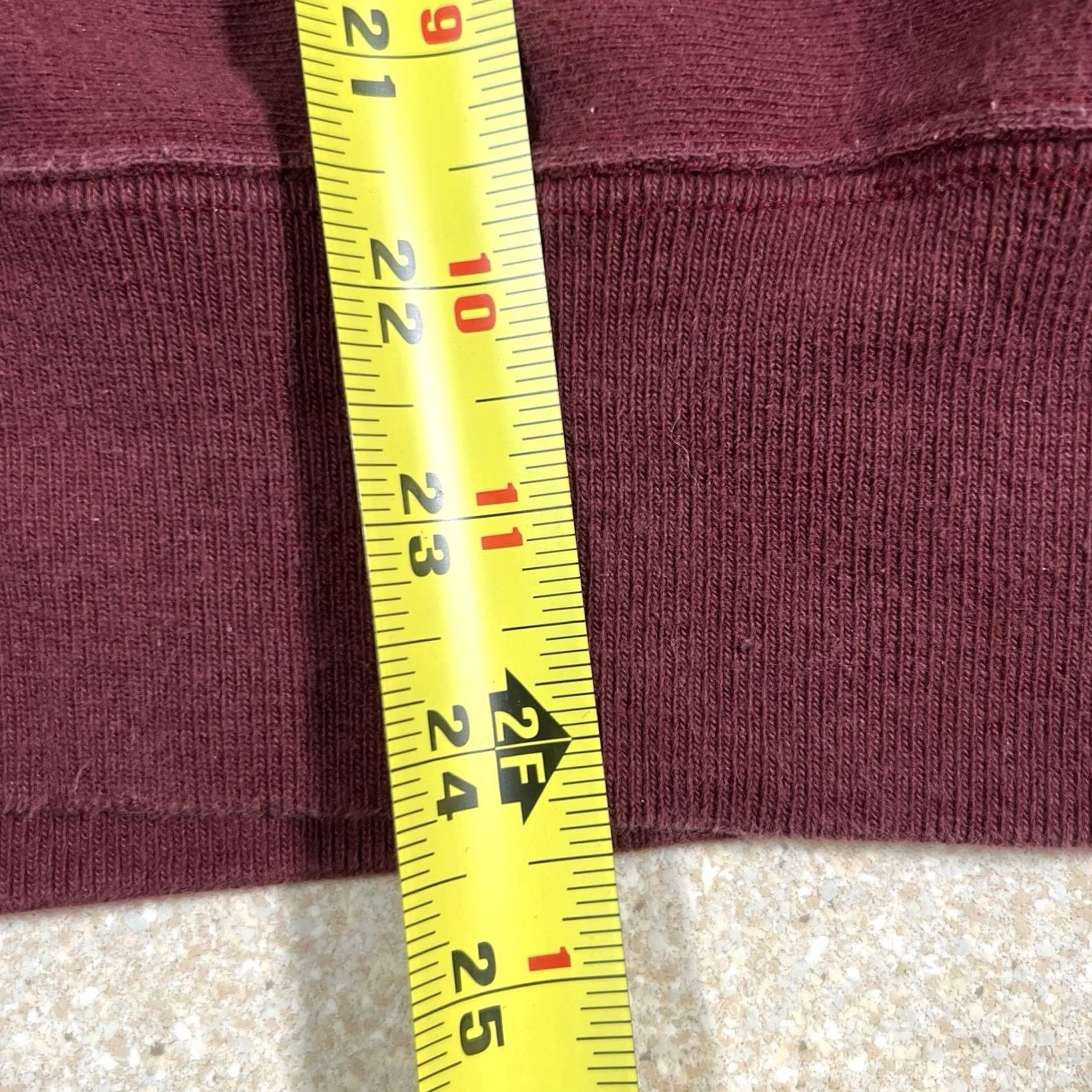Champion VINTAGE Champion Sweatshirt Unisex Adults Small Red Warriors Track & Field Size S Pullover Sweatshirt Style Activewear Size S / US 4 / IT 40 - 6 Thumbnail
