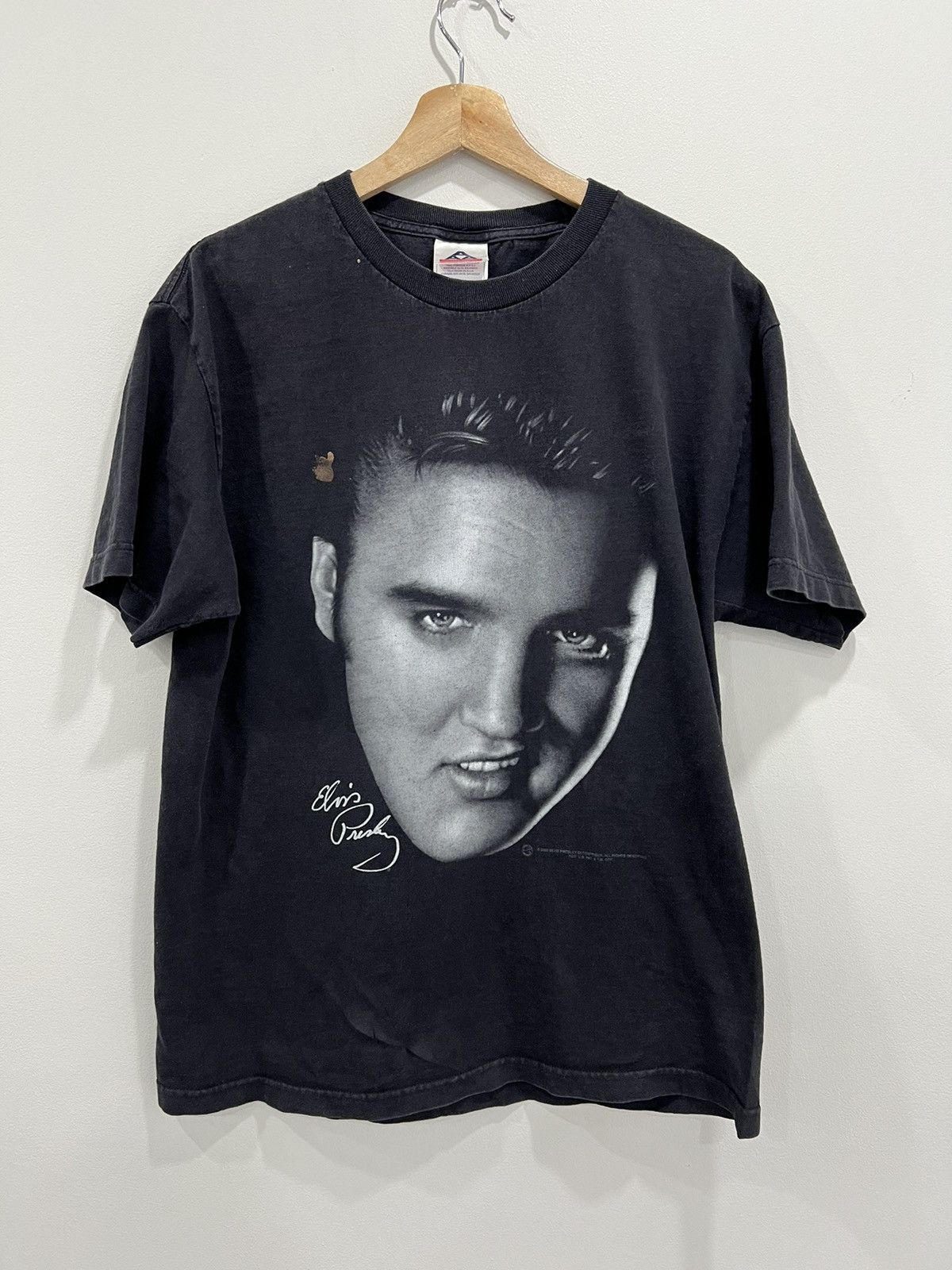 Band Tees × Vintage Vintage Elvis Presley Tee Shirt Big Face 2003 Size US L / EU 52-54 / 3 - 1 Thumbnail