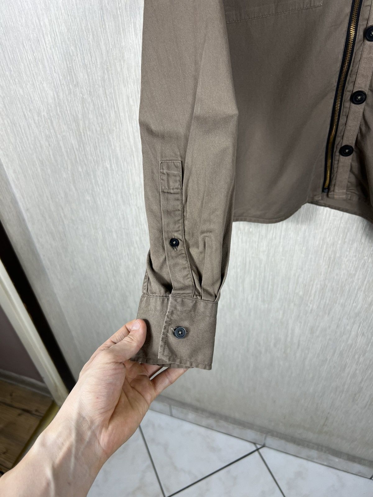 Givenchy Archival Givenchy zip overshirt jacket buttons shirt pockets Size US M / EU 48-50 / 2 - 8 Thumbnail