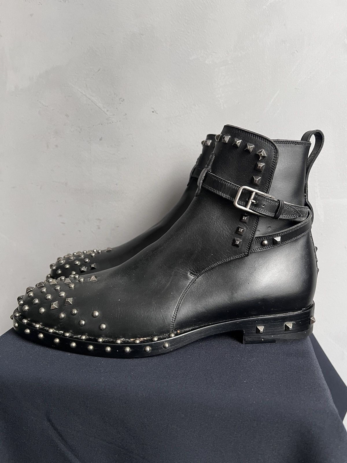 Bally Luxury✅✅studded archive Bally leather Chelsea boots Size US 10 / EU 43 - 7 Thumbnail