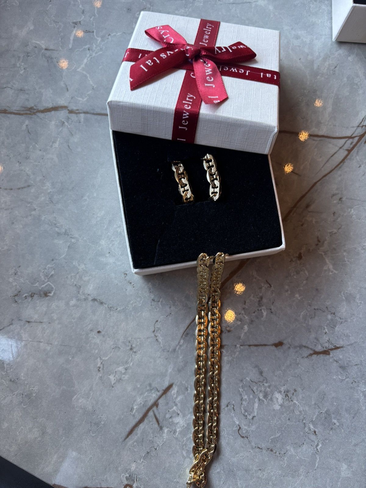 Other 14k GoldCuban-Link Chain Size ONE SIZE - 2 Thumbnail