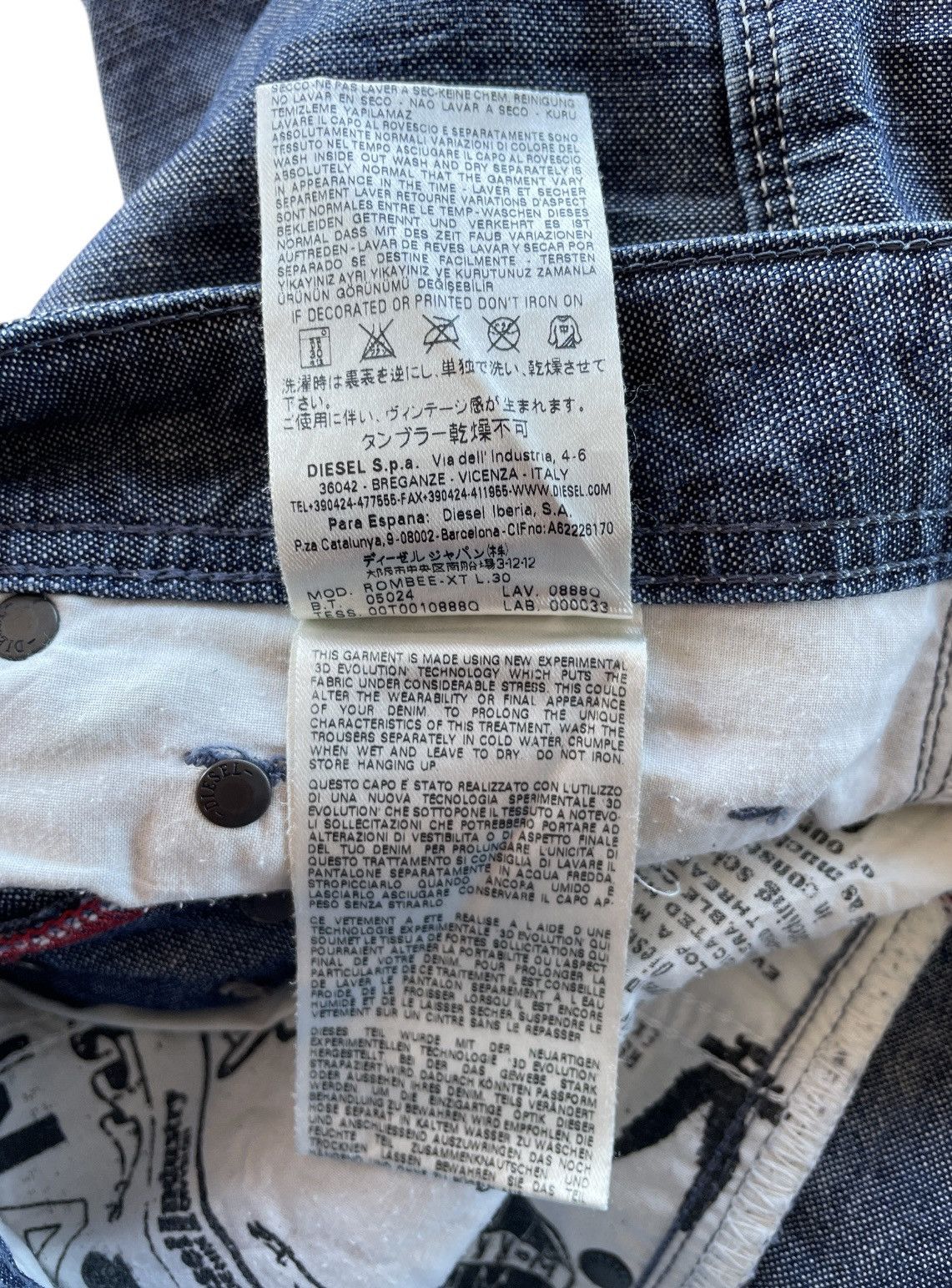Diesel Diesel Rombee-XT Slim Carrot Jeans (P124) Size US 30 / EU 46 - 14 Thumbnail