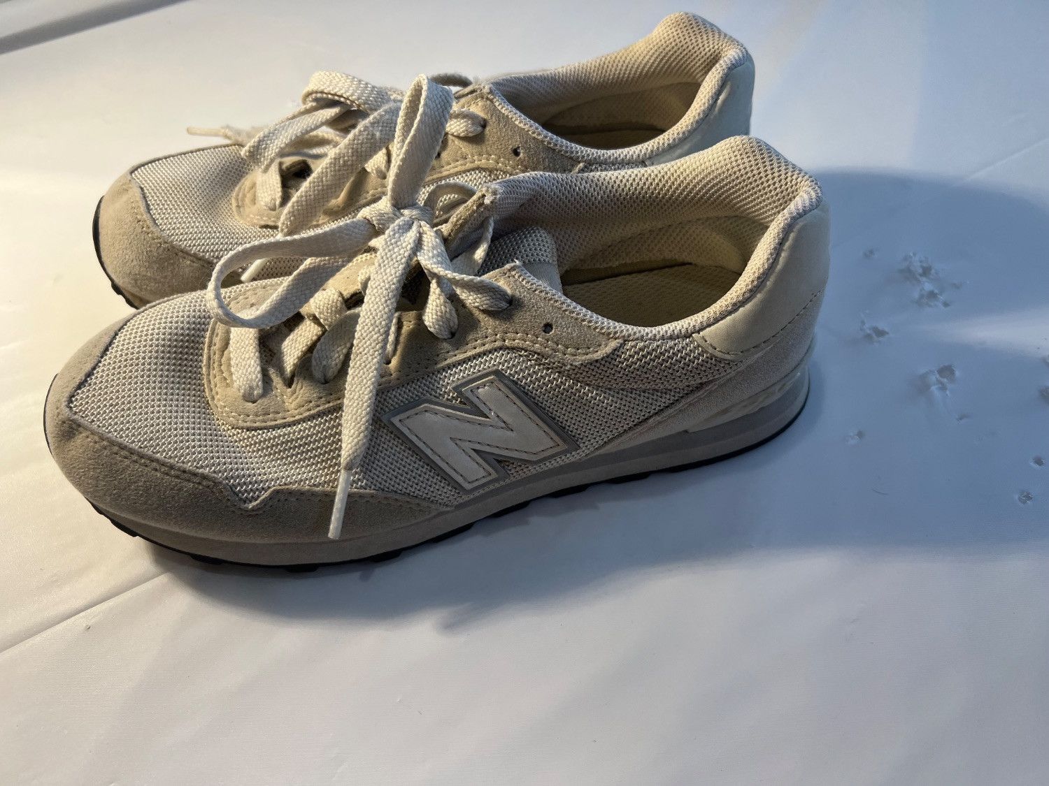 New Balance New Balance 515 V1 Classic Cream Beige Sneakers Size US 5 / EU 37 - 1 Thumbnail