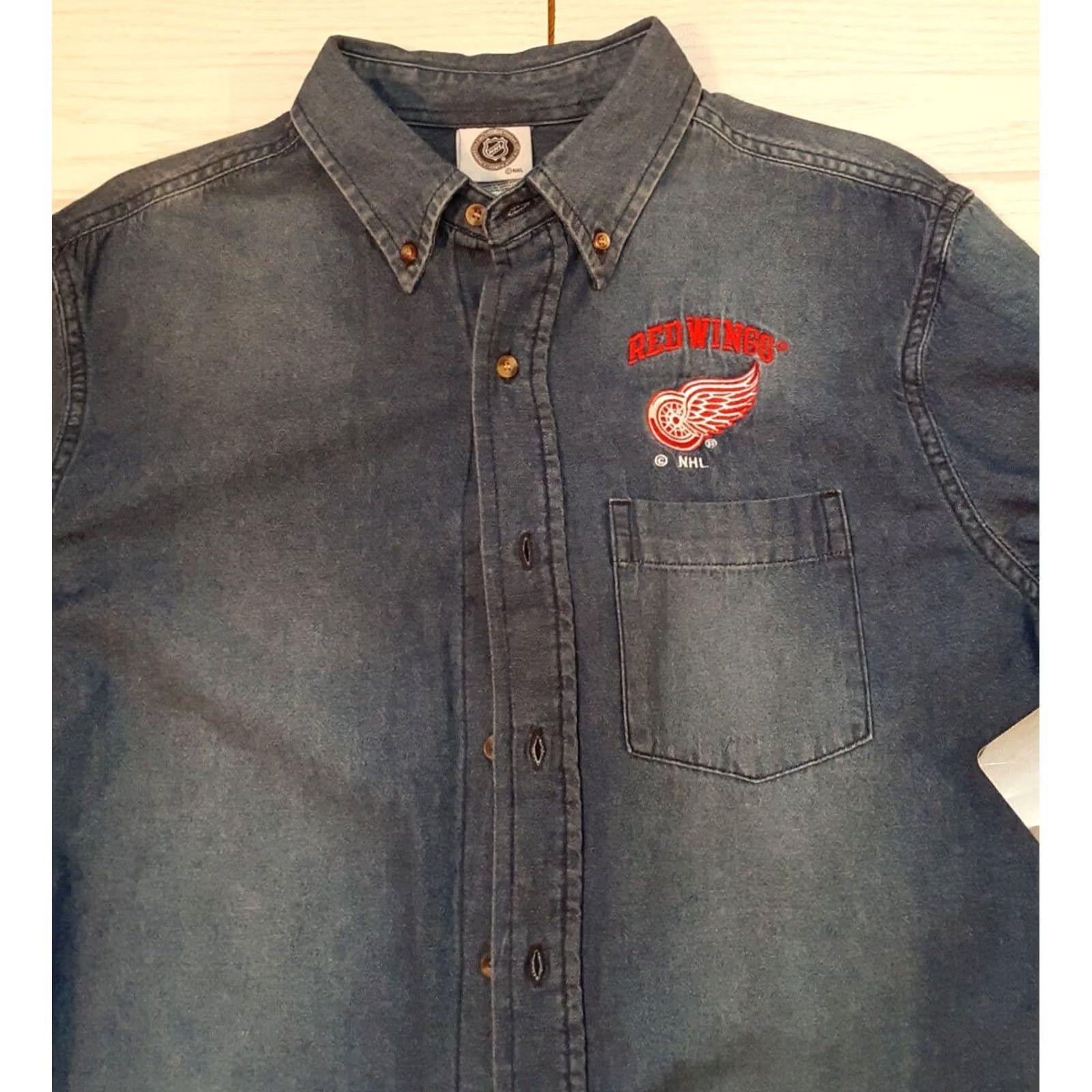 NHL VINTAGE Detroit Red Wings Hockey Full Button-Up Shirt Blue NHL EUC NWT Men Large Blue 2XL Long Sleeve Button-Up Mens Size US XXL / EU 58 / 5 - 3 Thumbnail