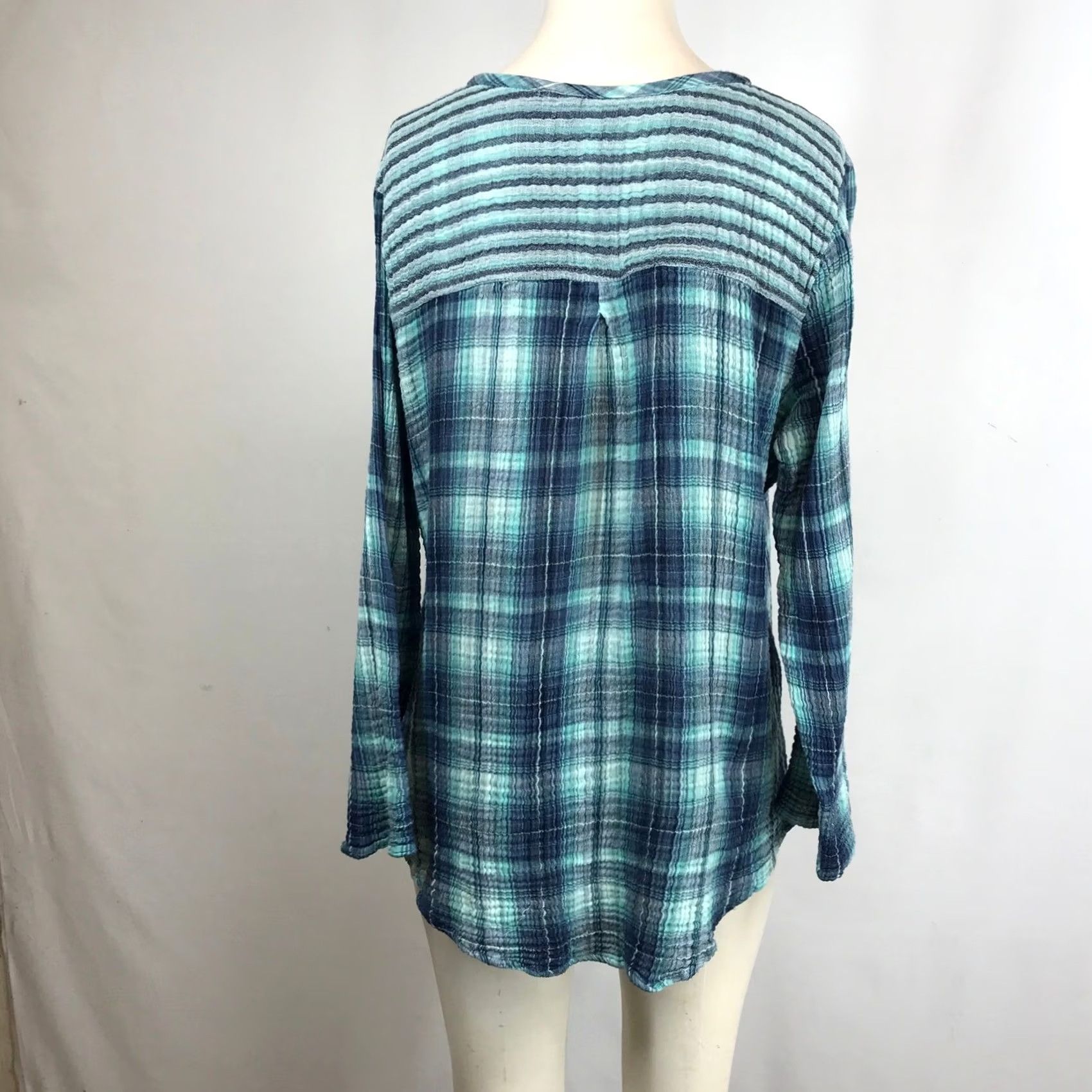 Soft Surroundings Soft Surroundings Plaid Tunic Long Sleeve V-Neck Pocket Blouse Women's L Blue Size L / US 10 / IT 46 - 5 Thumbnail