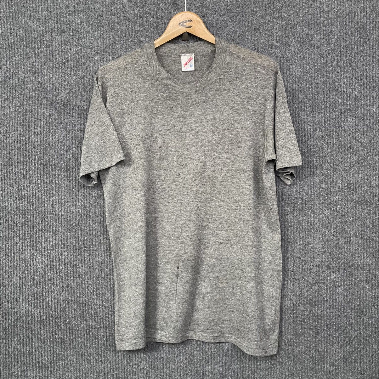 Jerzees × Vintage Vintage 90s Jerzees Blank Grey T Shirt Size US L / EU 52-54 / 3 - 1 Thumbnail