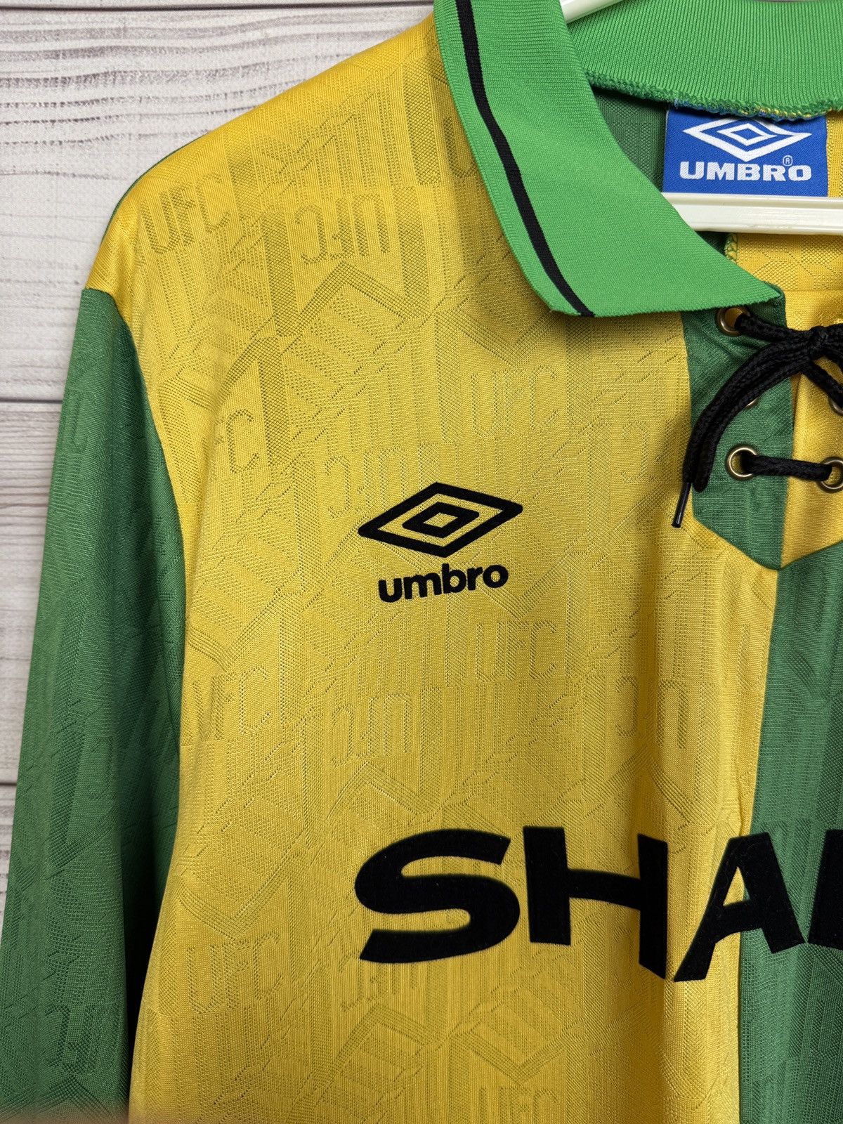 Umbro Umbro Sharp Manchester United White Soccer Jersey Longsleeve Size US L / EU 52-54 / 3 - 6 Thumbnail