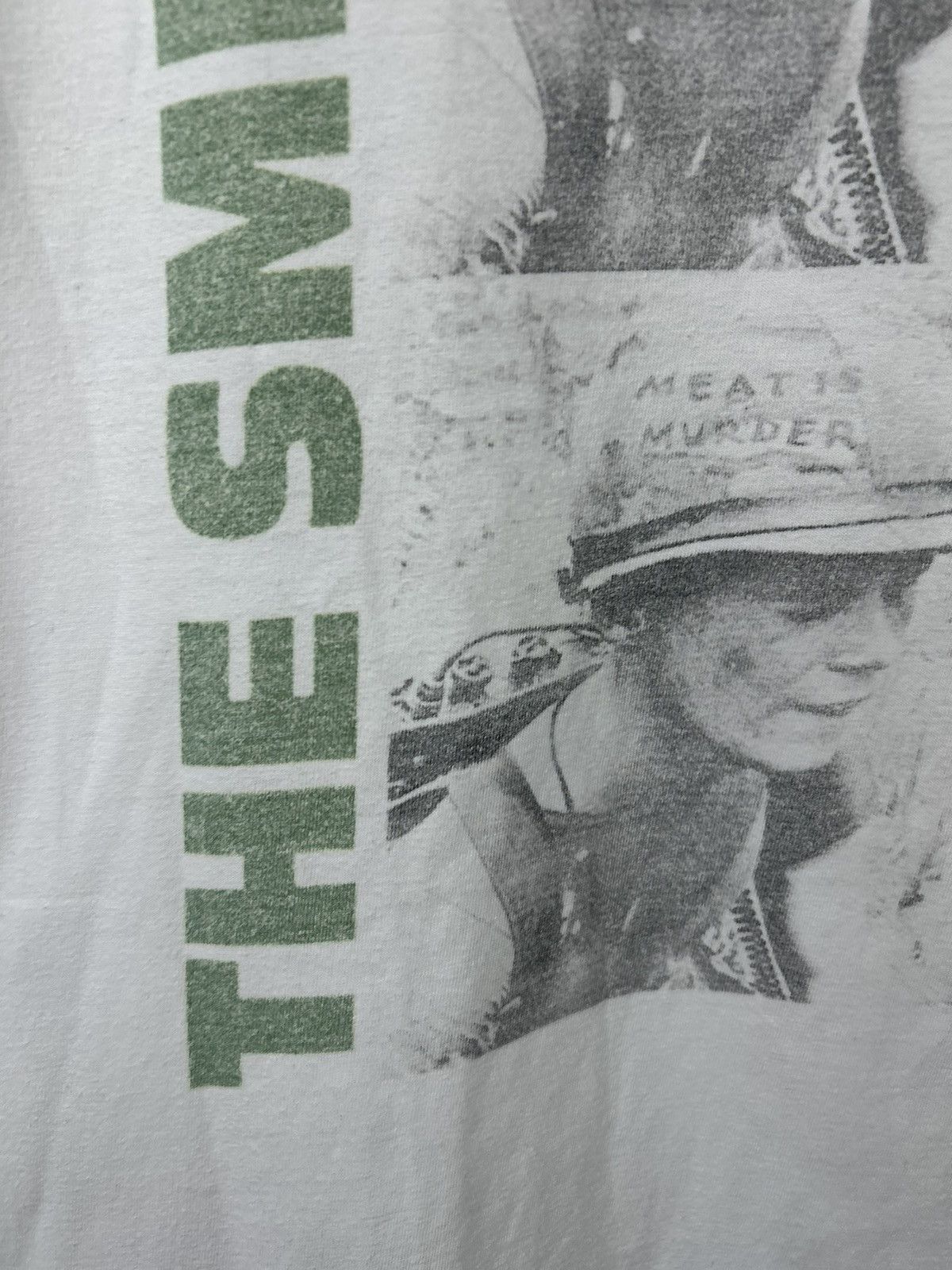 Vintage Vintage The Smiths Meat Is Murder T shirt Size US L / EU 52-54 / 3 - 9 Thumbnail