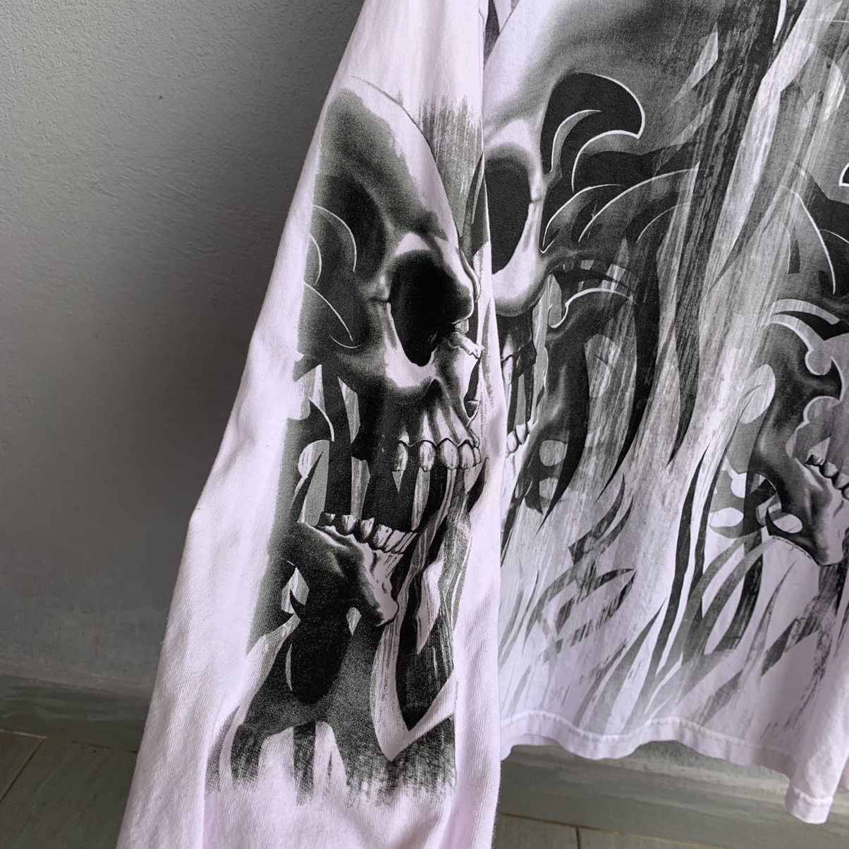 Vintage Vintage Y2K Overprint Ghost Skulls Printed Long Sleeve Tee Size US XXL / EU 58 / 5 - 5 Thumbnail