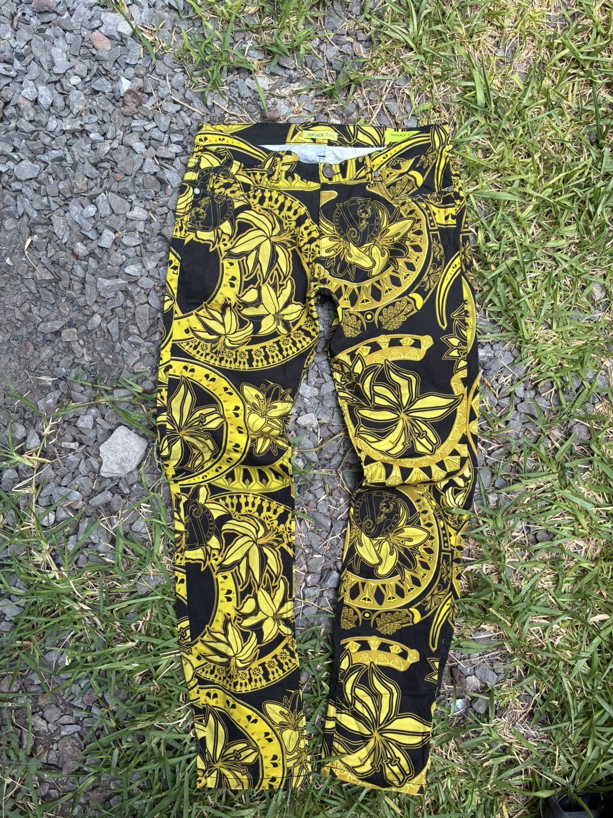 Versace 🔥 Rare vintage-style Versace jeans Size US 30 / EU 46 - 1 Thumbnail
