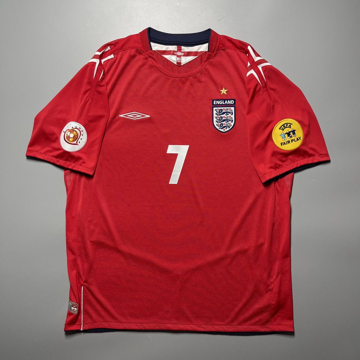 Umbro ENGLAND UMBRO 2004 EURO FOOTBALL AWAY JERSEY #7 BECKHAM Size US XL / EU 56 / 4 - 2 Thumbnail