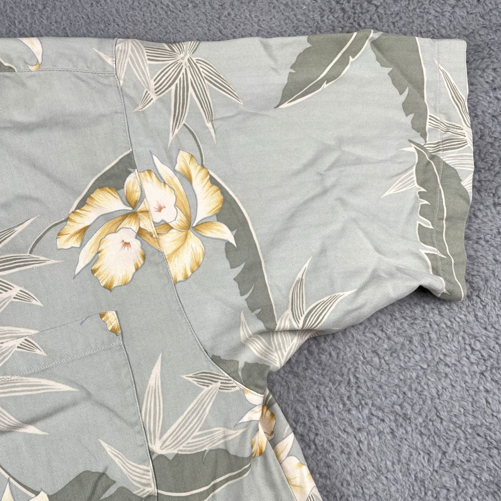 Tommy Bahama VINTAGE Tommy Bahama Shirt Green Floral Silk Button-Up Short Sleeve L Mens Size US L / EU 52-54 / 3 - 6 Thumbnail