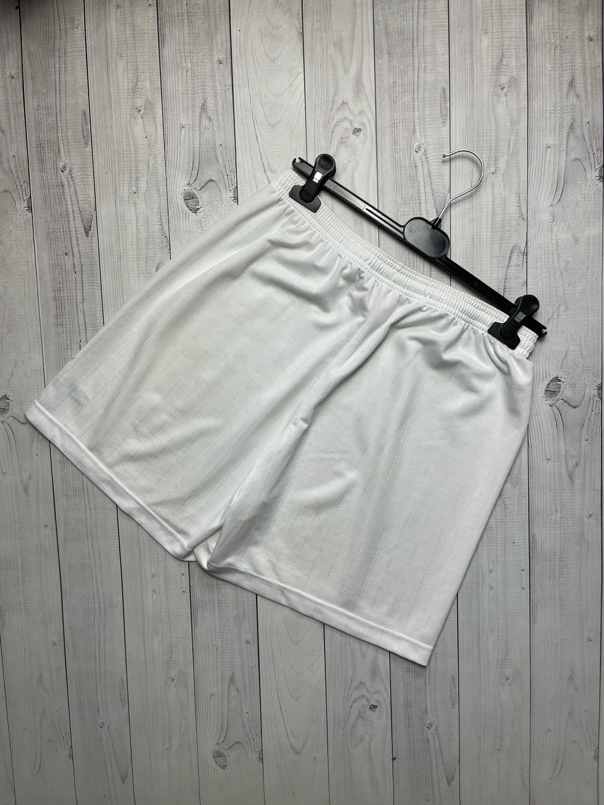 Umbro Vintage Umbro monogram shorts size M logo Size US 32 / EU 48 - 8 Thumbnail