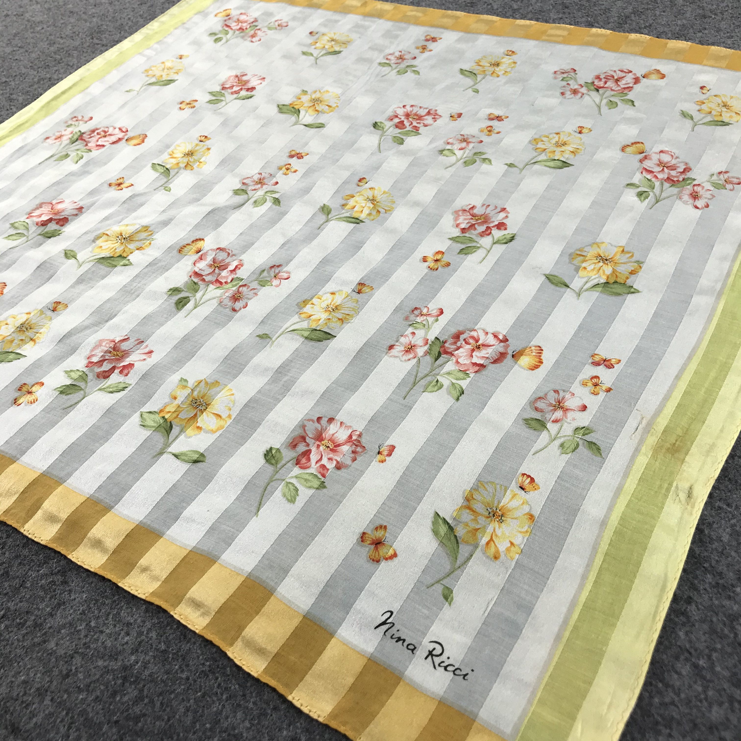 Nina Ricci Nina Ricci Floral Handkerchief Neckerchief Bandana H138 Size ONE SIZE - 5 Thumbnail