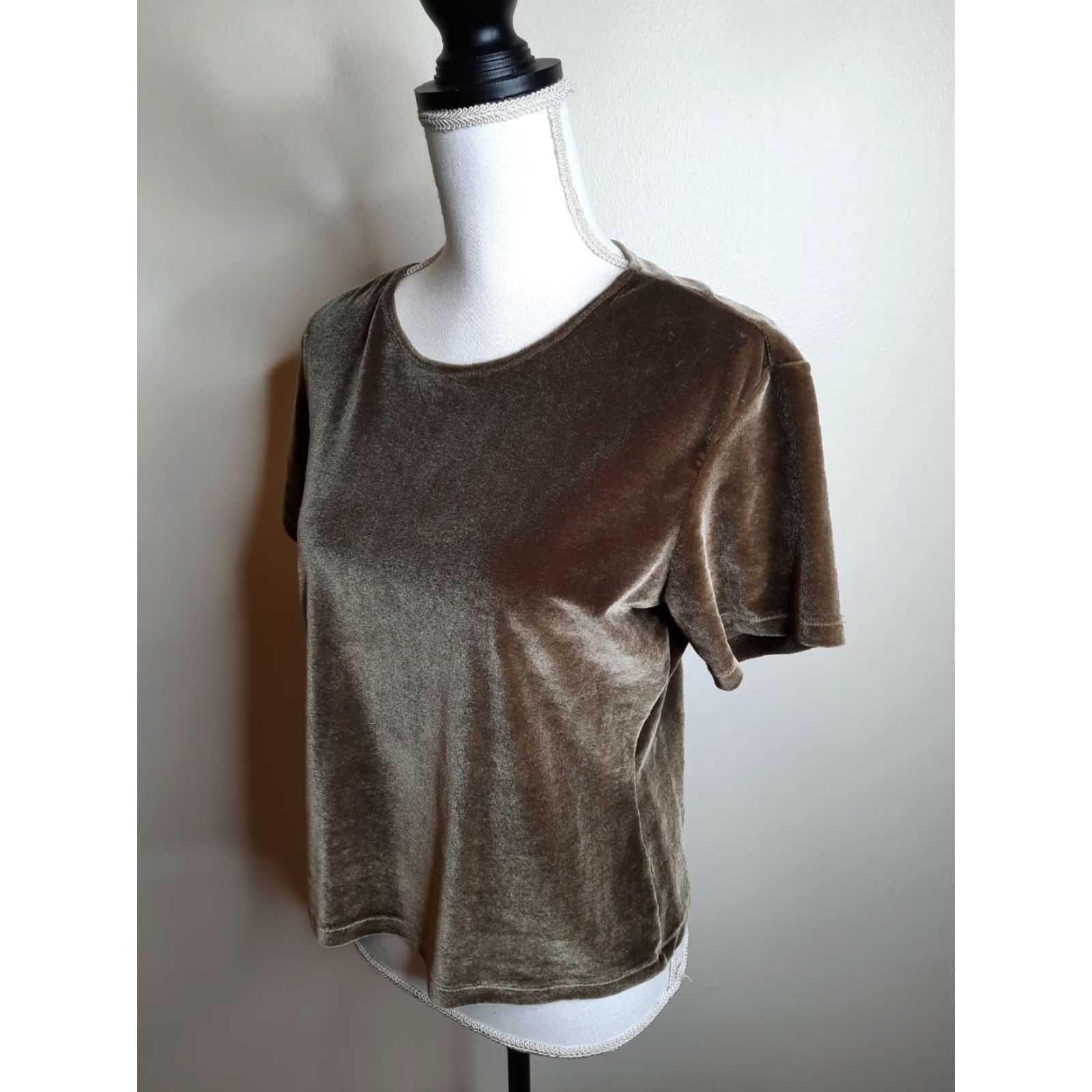 Velour VINTAGE Gemilli T-Shirt Brown Velour Short Sleeve Women's Medium 90s Velvet Cotton Nylon Spandex Cropped Formal Round Neck Women Size M / US 6-8 / IT 42-44 - 2 Thumbnail