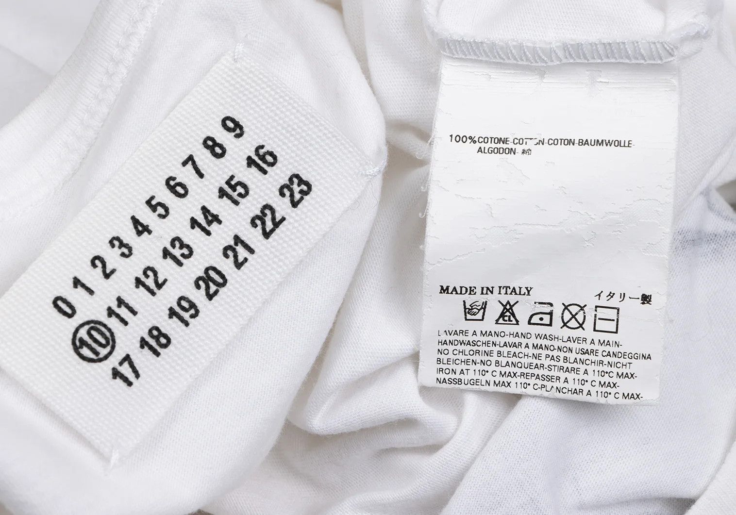 Maison Margiela Cotton Graphic Print T-Shirt in White Size 46 Size US S / EU 44-46 / 1 - 15 Thumbnail