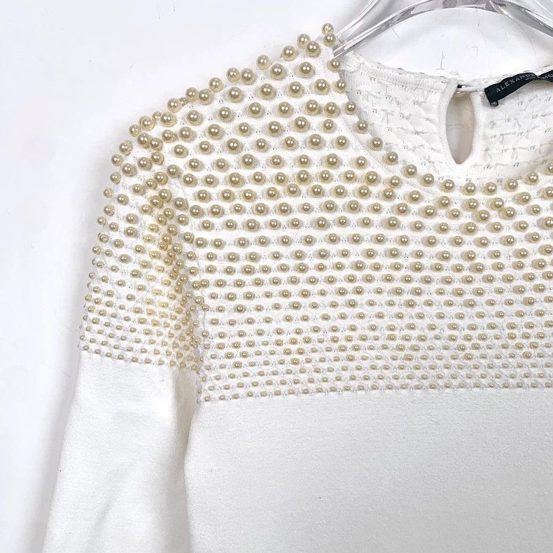 Alexander McQueen Alexander Mcqueen White pearl round neck three-quarter sle Size M / US 6-8 / IT 42-44 - 3 Thumbnail