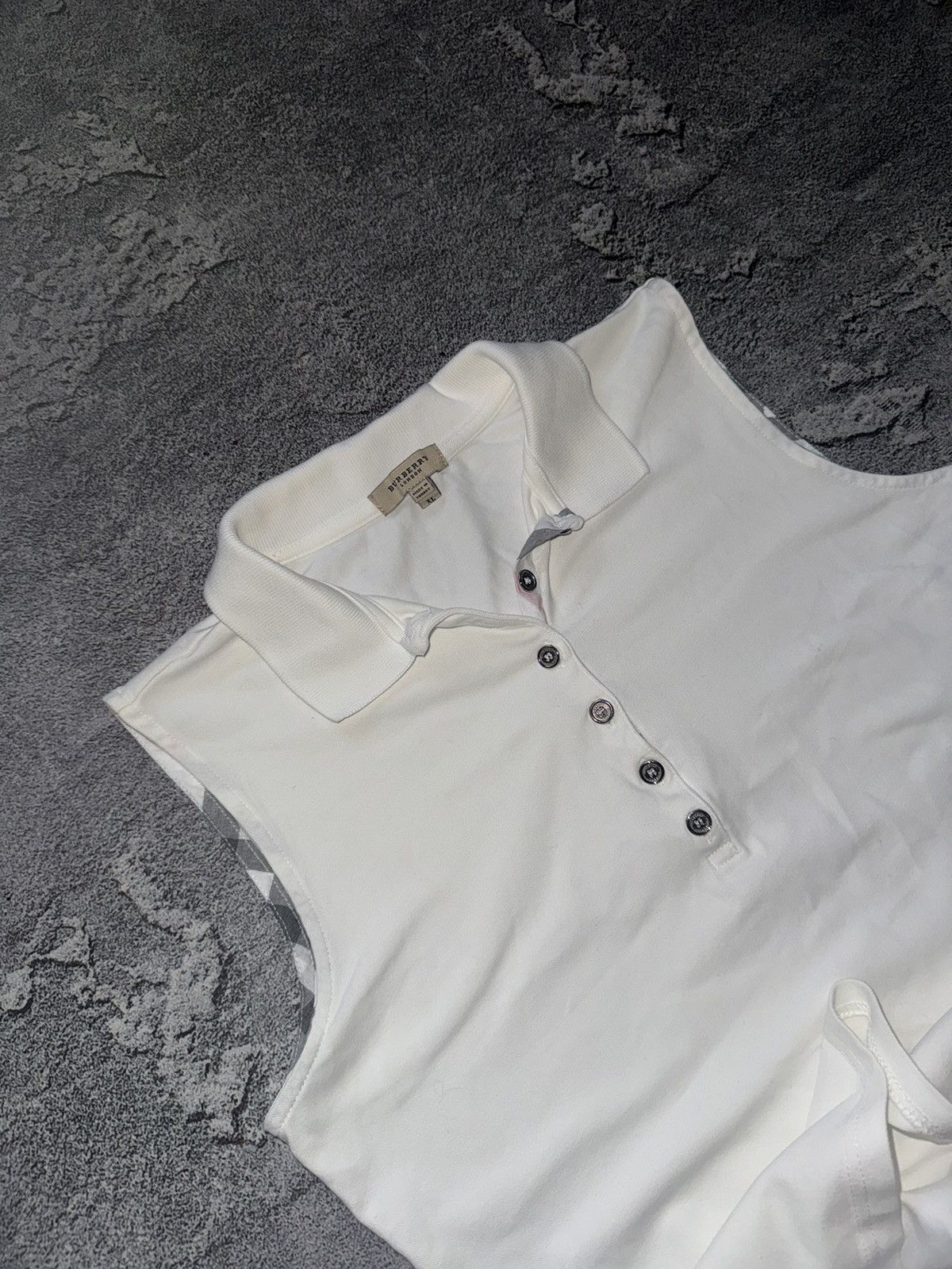 Burberry × Vintage Burberry XL Wmns white polo tank sleeveless tee T-shirt Size L / US 10 / IT 46 - 2 Thumbnail