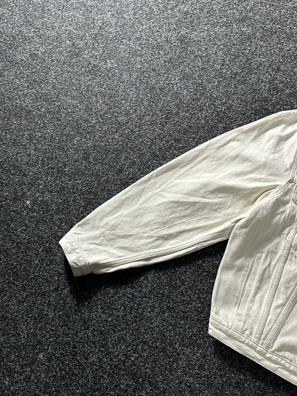 Levi's 🚨1/1 GRAIL LOGO LEVI’S DENIM CUSTOM JACKET Size US XL / EU 56 / 4 - 9 Thumbnail