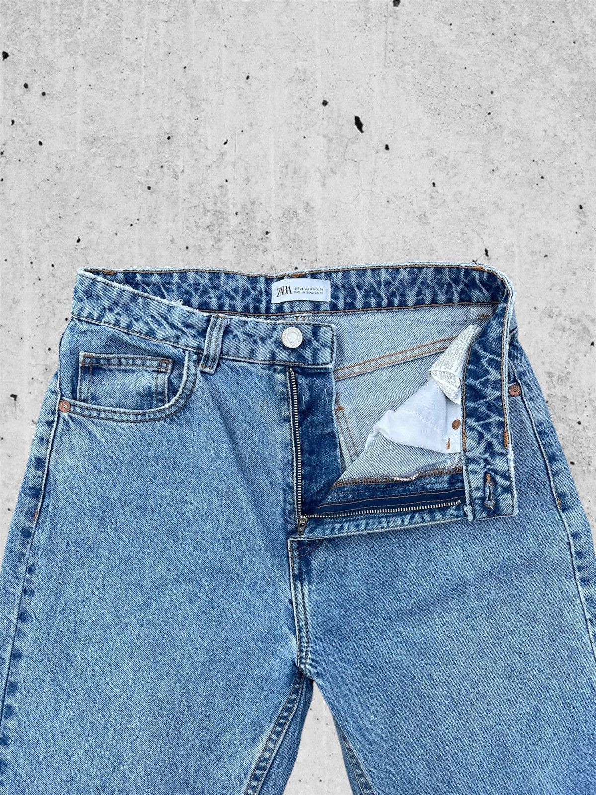 Designer × Jean 🔥 Zara Light Blue Distressed Denim W28 🔥 Size US 28 / EU 44 - 5 Thumbnail