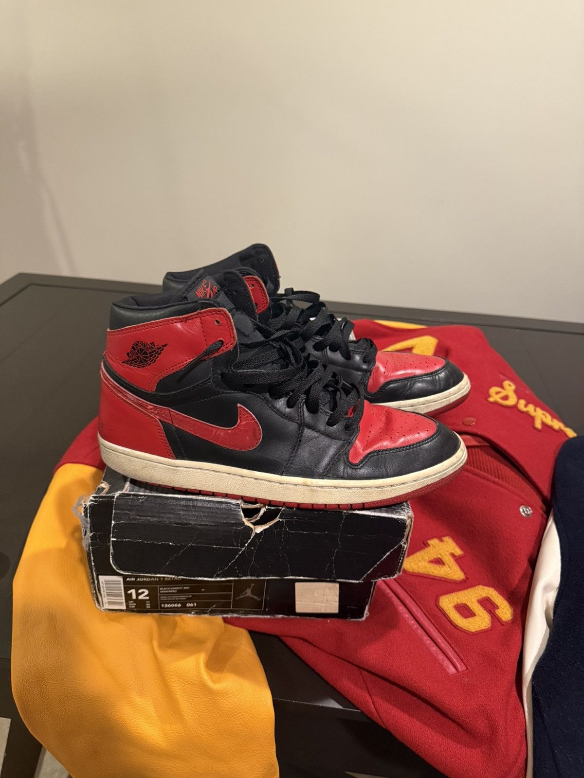 Jordan Brand Air Jordan 1 Retro 'Bred' 2001 Size US 12 / EU 45 - 1 Thumbnail