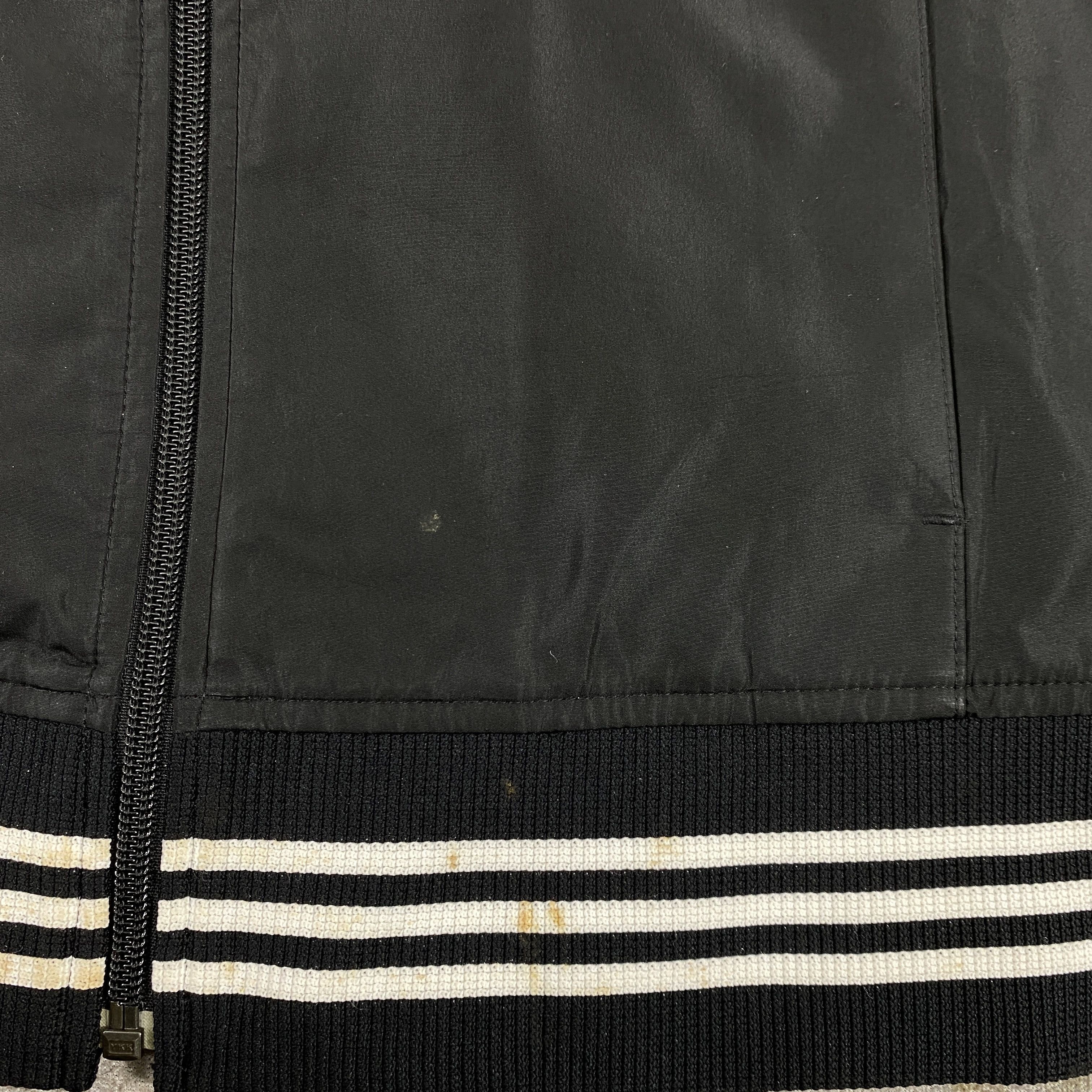Adidas Vintage Adidas Track Medium Light Jacket- J388 Size US M / EU 48-50 / 2 - 11 Thumbnail