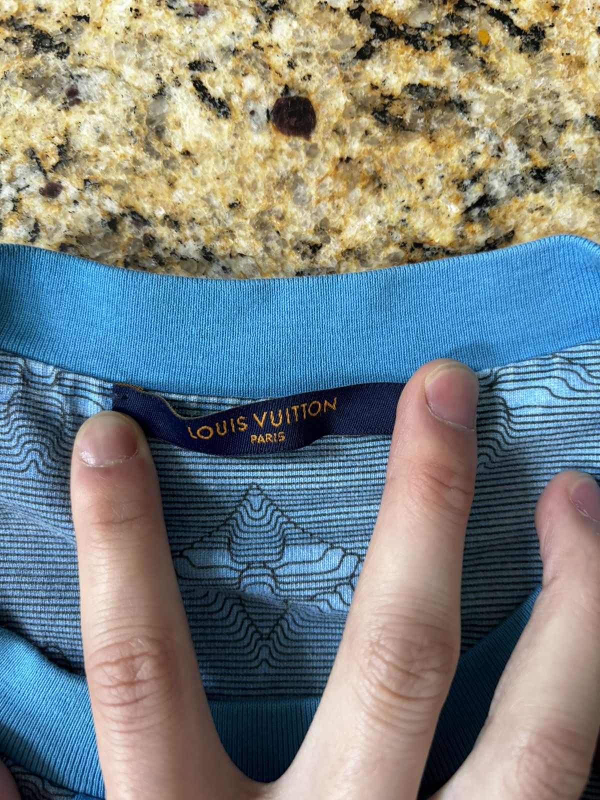 Louis Vuitton Blue LV Shirt Size US S / EU 44-46 / 1 - 2 Thumbnail