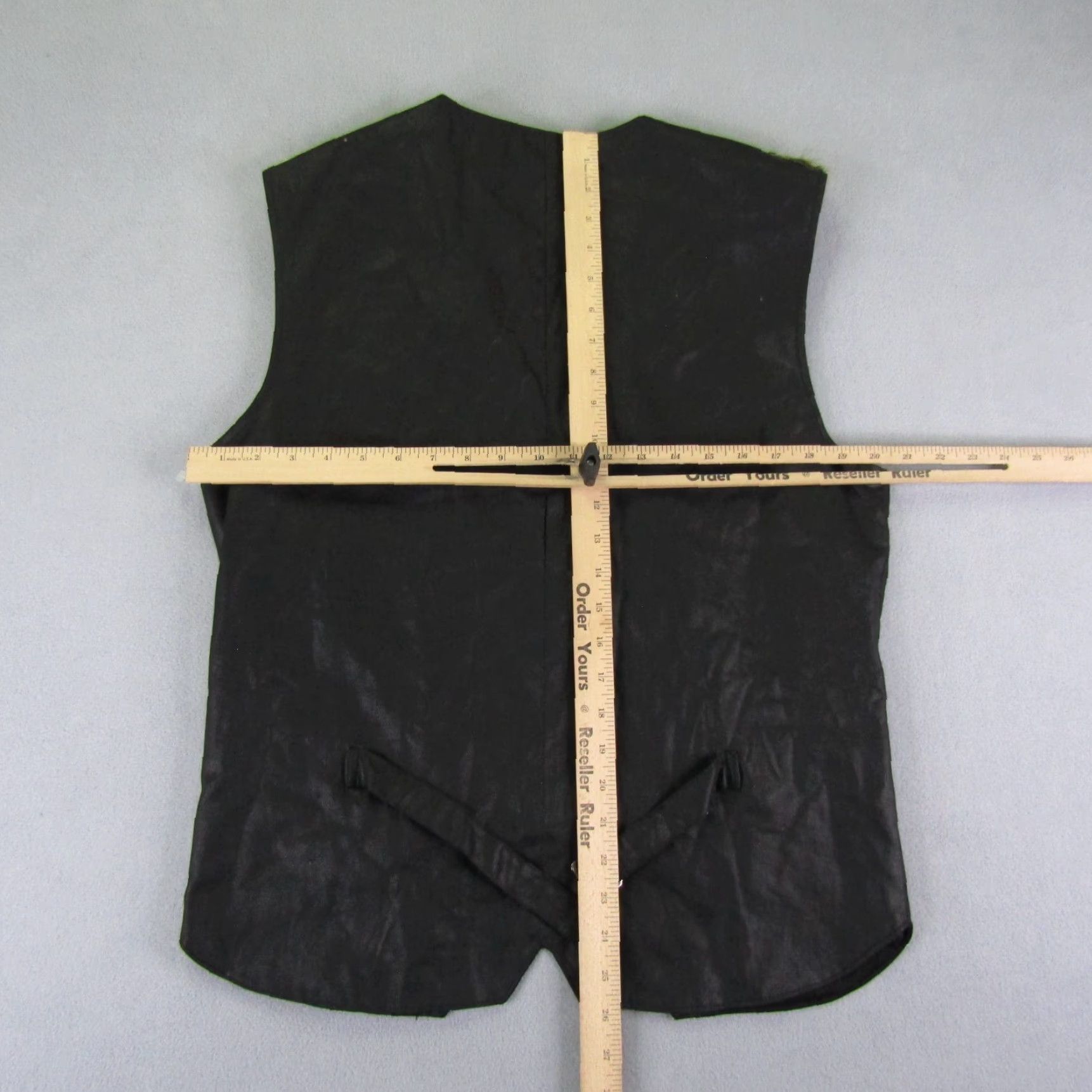 Vintage Kane And Unke Vest Mens Large Black Coat Waist Outdoors Button Up Faux Trim Pockets Lightweight Size US L / EU 52-54 / 3 - 5 Thumbnail
