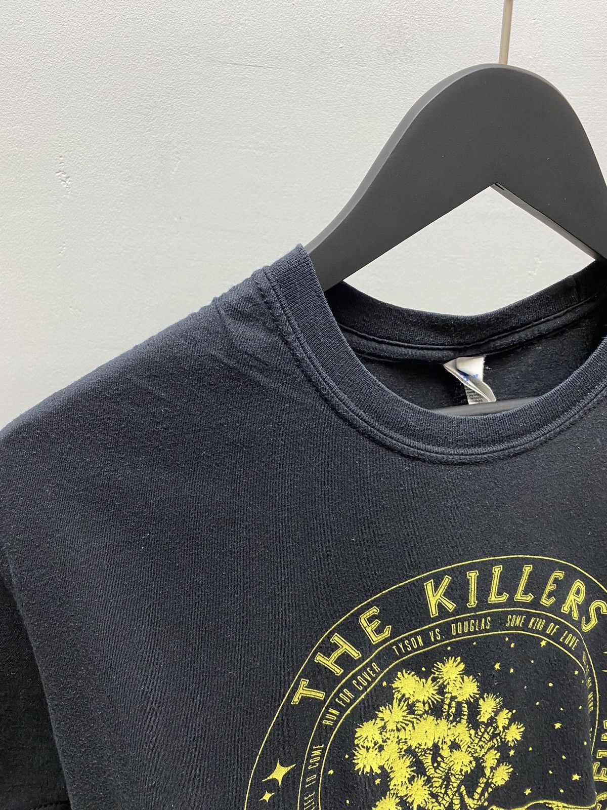 Band Tees The Killers Wonderful Wonderful Band T Shirt Size US L / EU 52-54 / 3 - 12 Thumbnail