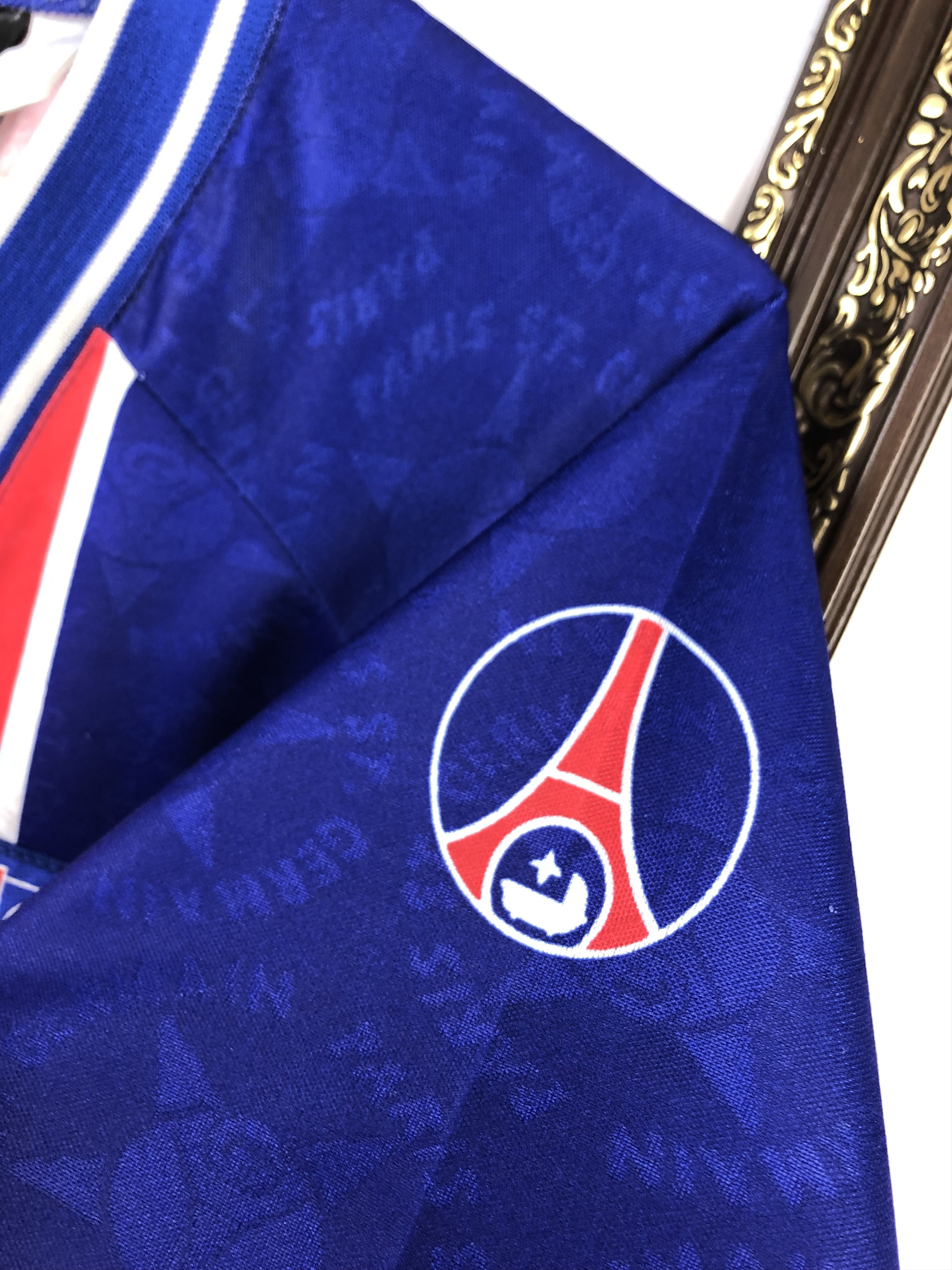 Nike Paris Saint-Germain football shirt 1994 Soccer Nike Jersey Size US L / EU 52-54 / 3 - 6 Thumbnail