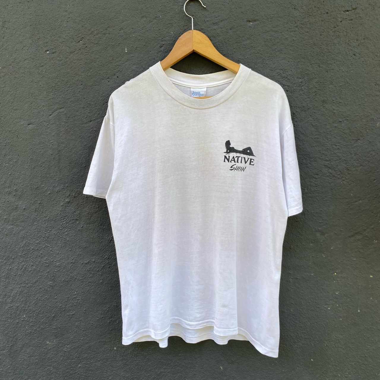 Vintage Thrashed 90S Native Saipan Naked Girl Tee Size US L / EU 52-54 / 3 - 4 Thumbnail