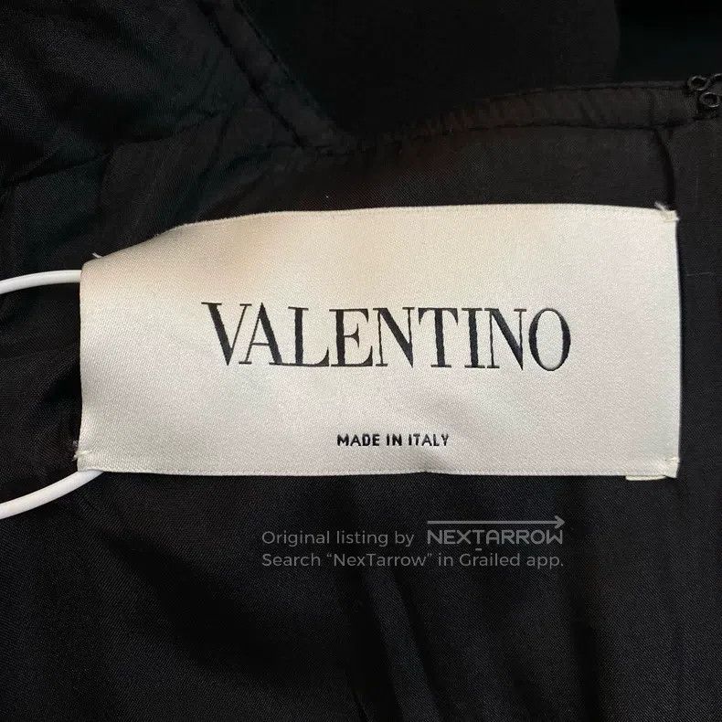 Valentino Valentino Black V-label sleeveless waist dress Size XS / US 0-2 / IT 36-38 - 4 Thumbnail