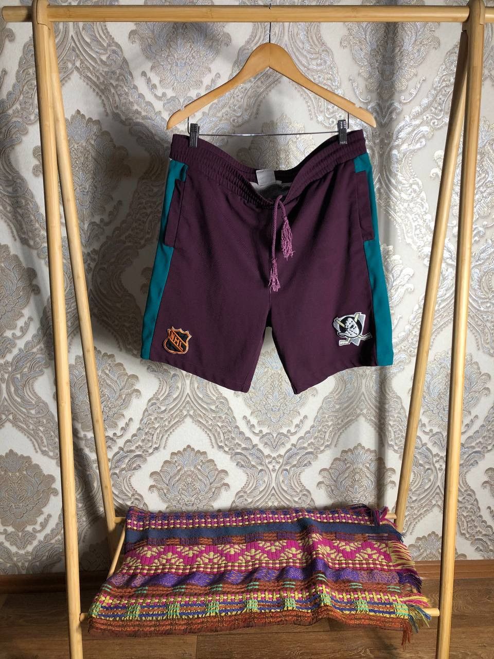 NHL VINTAGE MIGHTY DUCKS HOCKEY RETRO JERSEY SHORTS NHL Y2K 90s Size US 36 / EU 52 - 1 Thumbnail