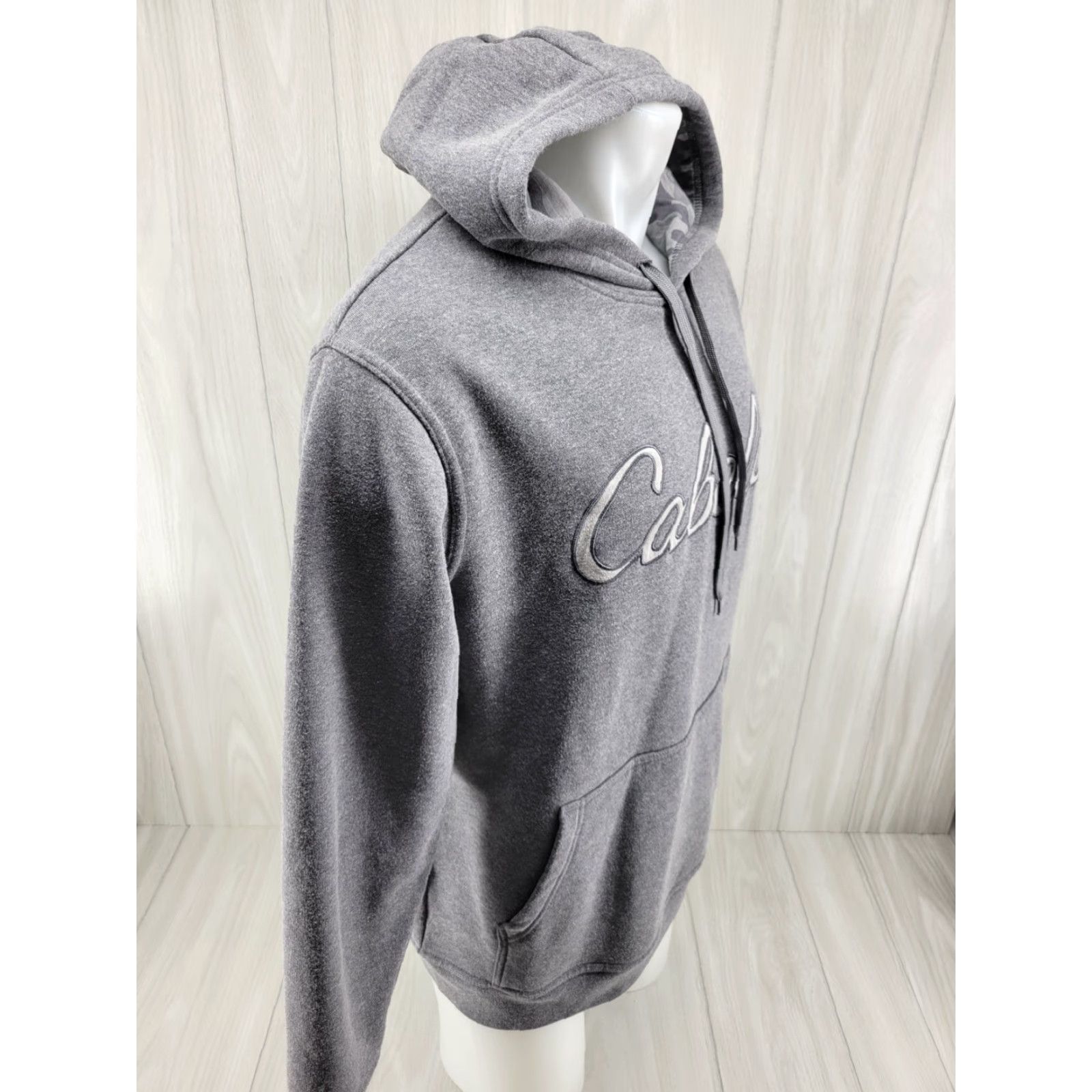 Vintage Cabela's Hoodie Mens Medium REG Gray Spell Out Sweater Pullover Fleece Size US M / EU 48-50 / 2 - 6 Thumbnail