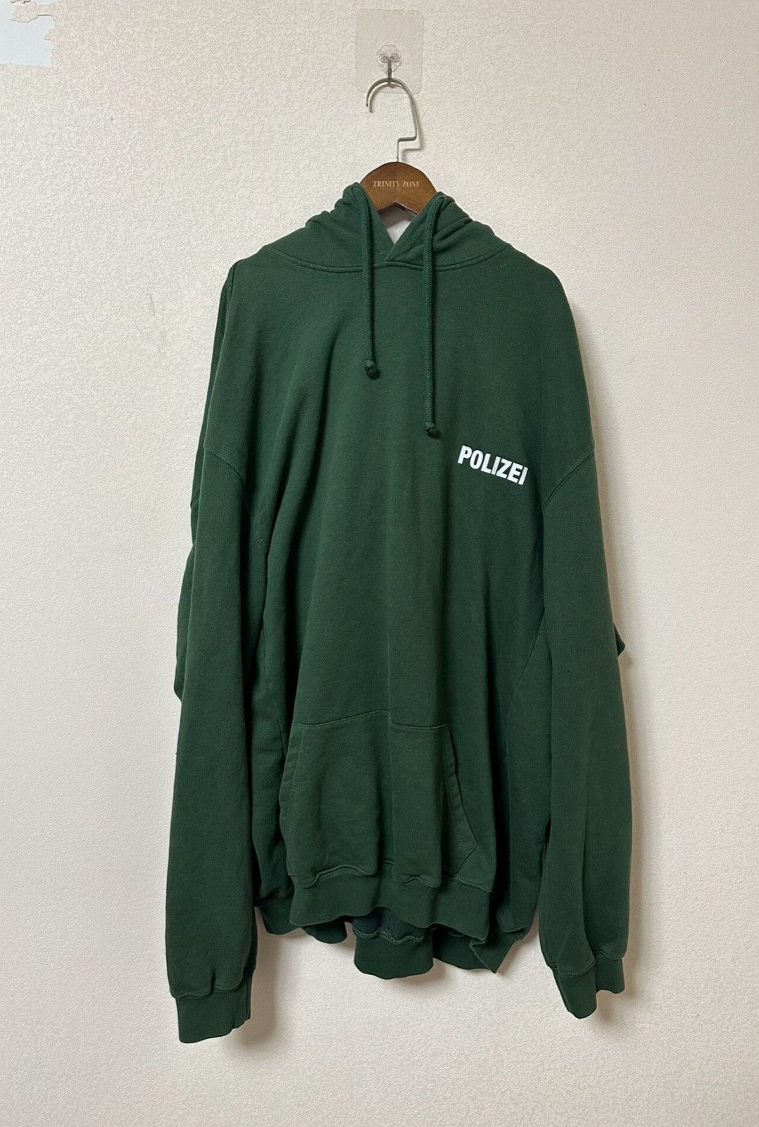 Vetements Vetements Polizei OG Hoodie Sz.M Size US M / EU 48-50 / 2 - 1 Thumbnail