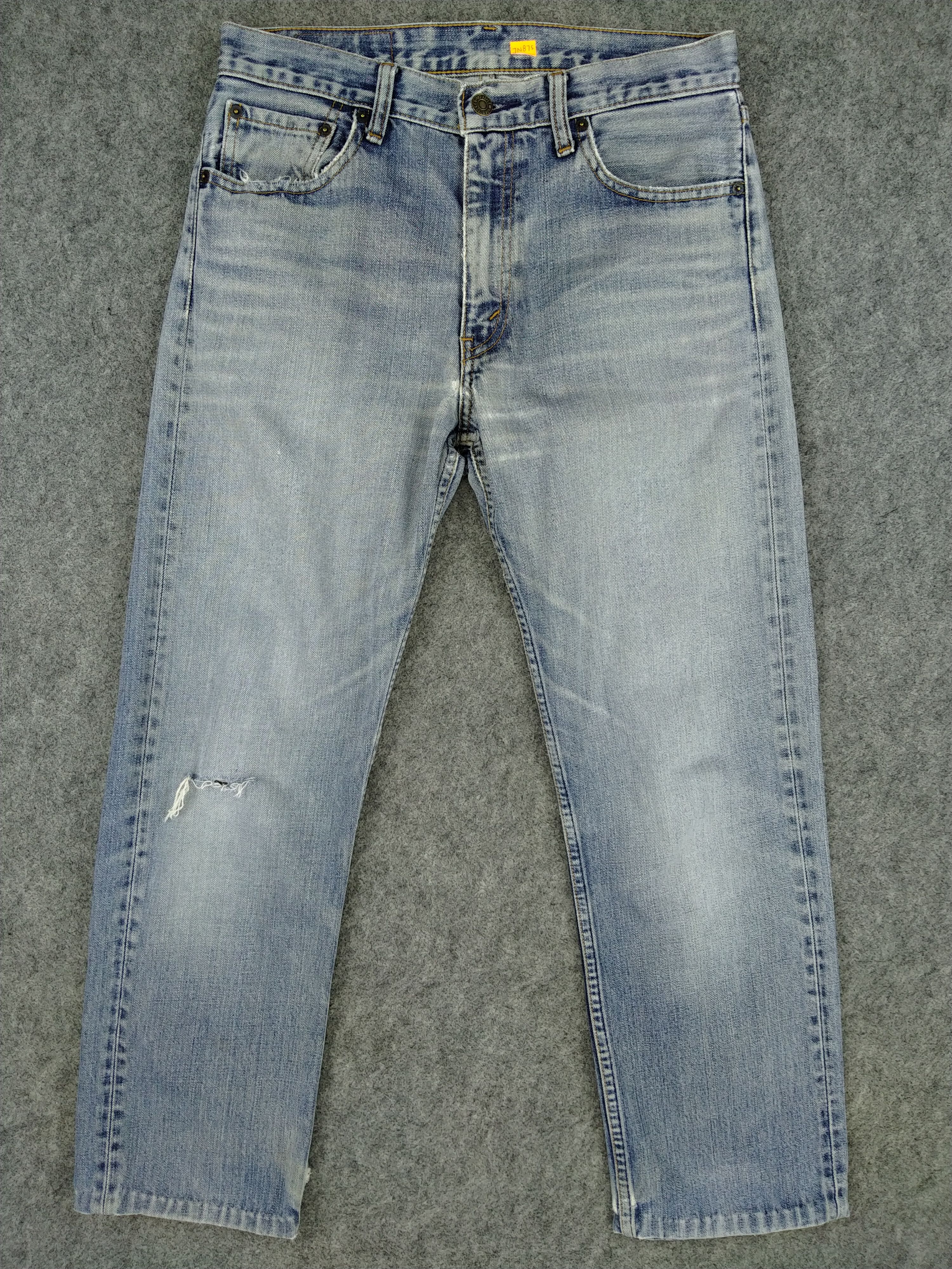 Levi's Light Indigo Vintage Levi's 505 Jeans 31x27 Denim -JN875 Size US 31 - 1 Thumbnail
