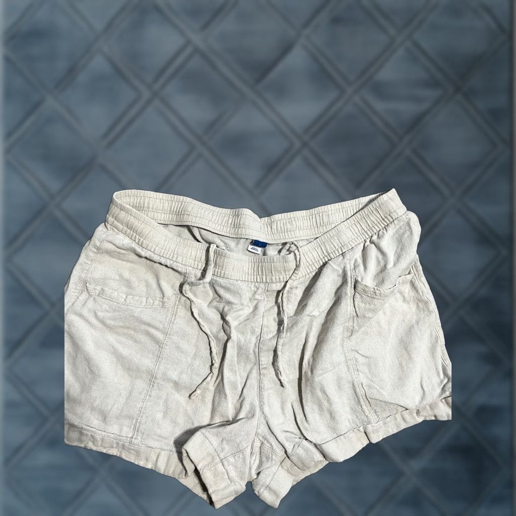 Old Navy Old Navy Women's Beige High Rise Lounge Shorts Size Large Casual Travel 5-Pocket Stretch Lightweight Size 36" / US 14 / IT 50 - 1 Thumbnail
