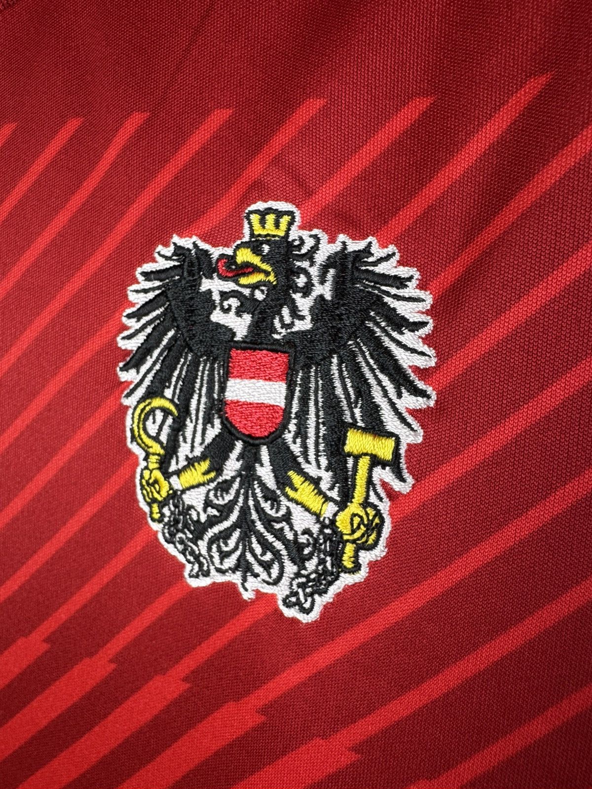 Puma Austria 2016 2017 Home Football Shirt Soccer Jersey Puma Size US M / EU 48-50 / 2 - 4 Thumbnail