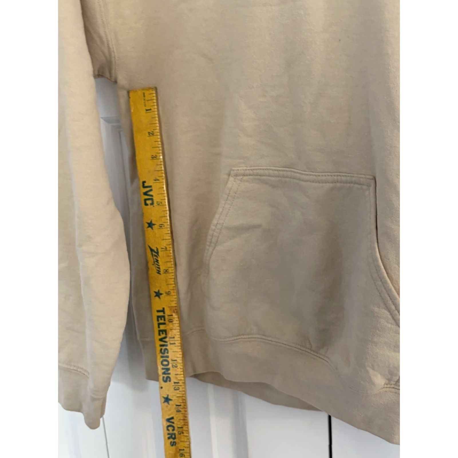 Gildan VINTAGE The Office Dunder Mifflin Sweatshirt Hoodie Beige Small Mens Hoodie Small Beige Dunder Mifflin Logo TV 90s Fans Size US S / EU 44-46 / 1 - 4 Thumbnail