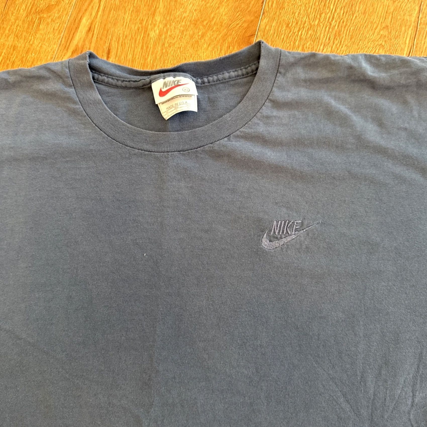 Nike Nike T Shirt Classic Men’s L Slate Blue White Tag Embroidered Boxy Fit Mens Blue Classic-Embroidered Shirt XS? Size US L / EU 52-54 / 3 - 2 Thumbnail