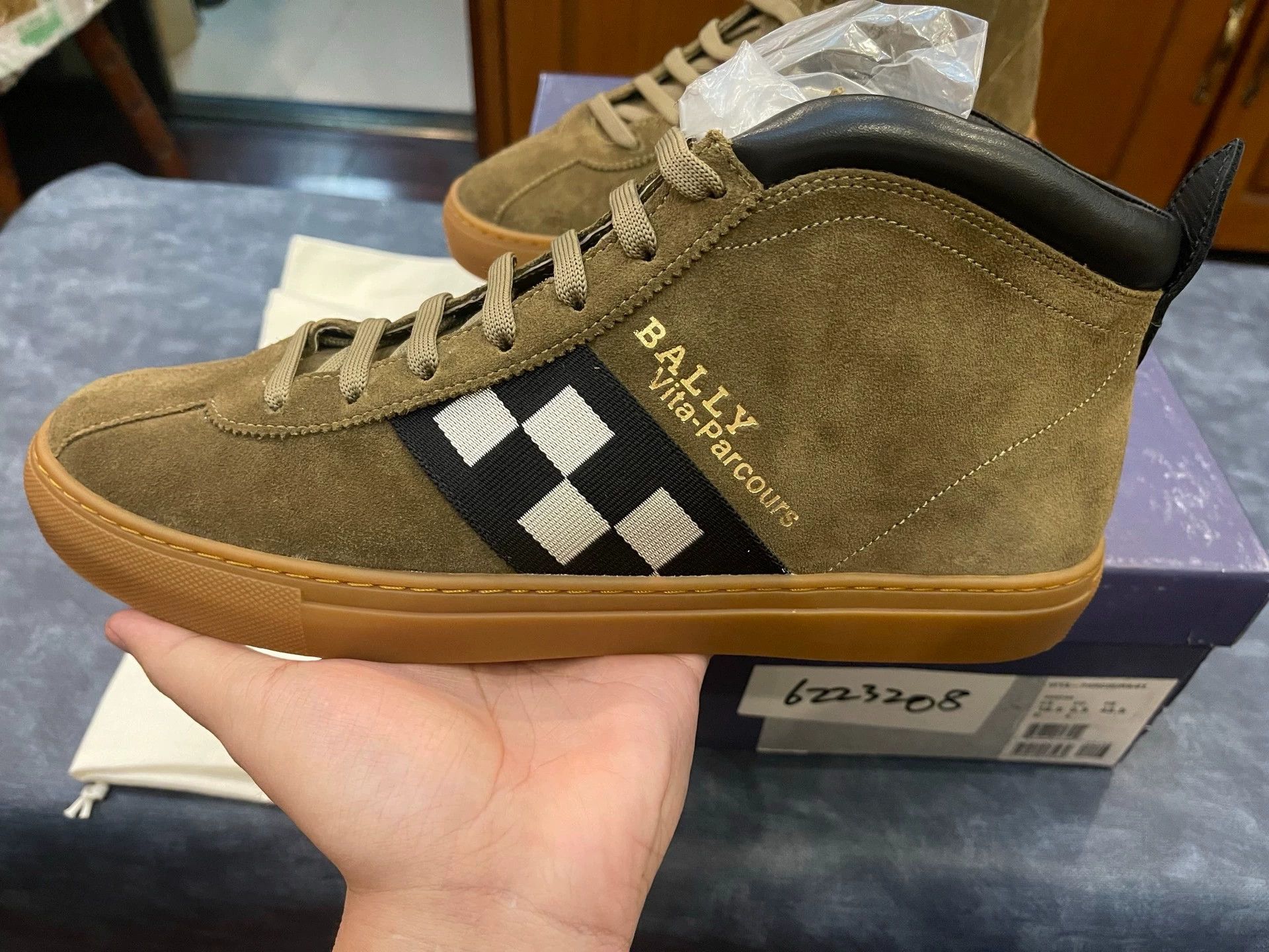 Bally Bally Mid-Top Suede Sneakers 42.5/43.5 Size US 9.5 / EU 42-43 - 2 Thumbnail
