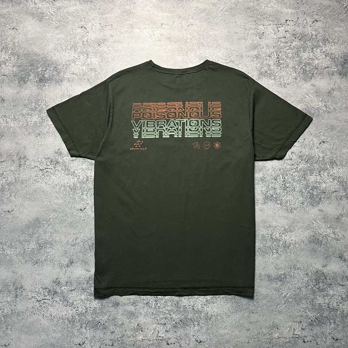 Band Tees × Vintage Twenty One Pilots Poisonous Vibrations Band Tee Streetwear Size US XL / EU 56 / 4 - 8 Thumbnail