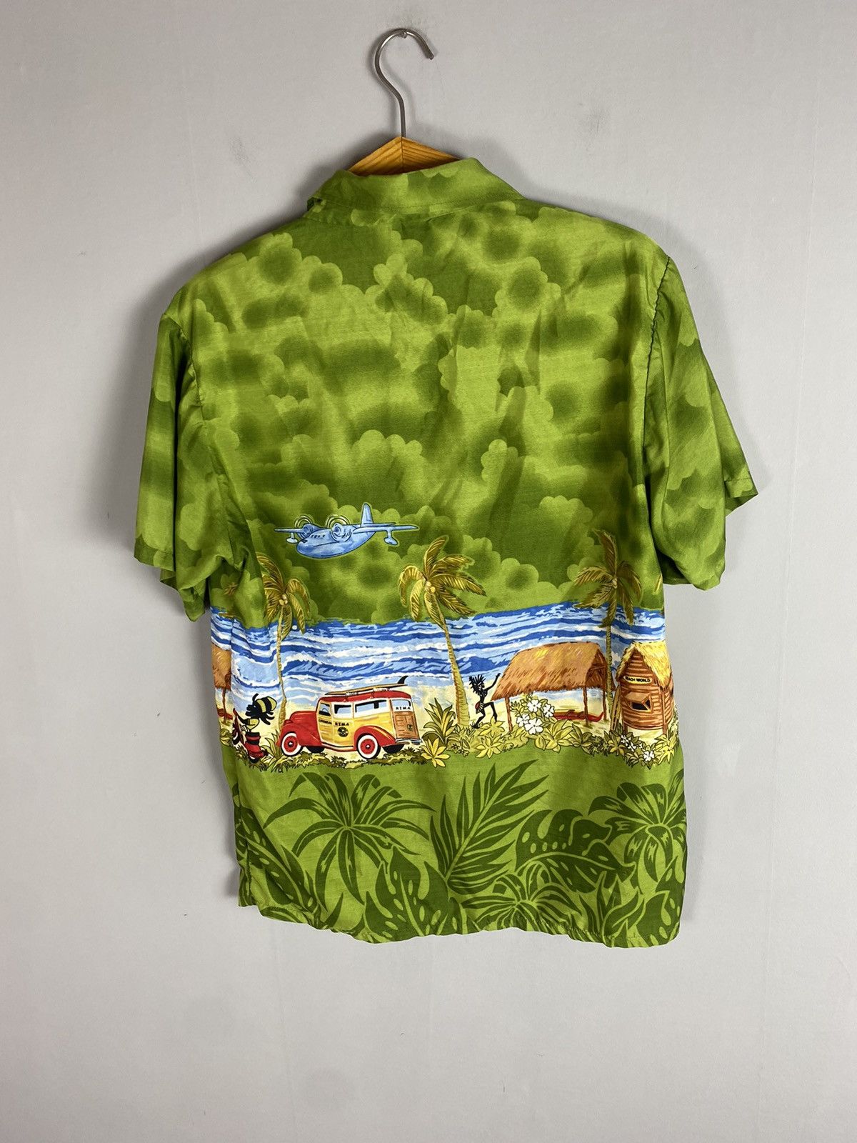 Vintage Vintage mens crazy Hawaiian shirt Size US L / EU 52-54 / 3 - 6 Thumbnail